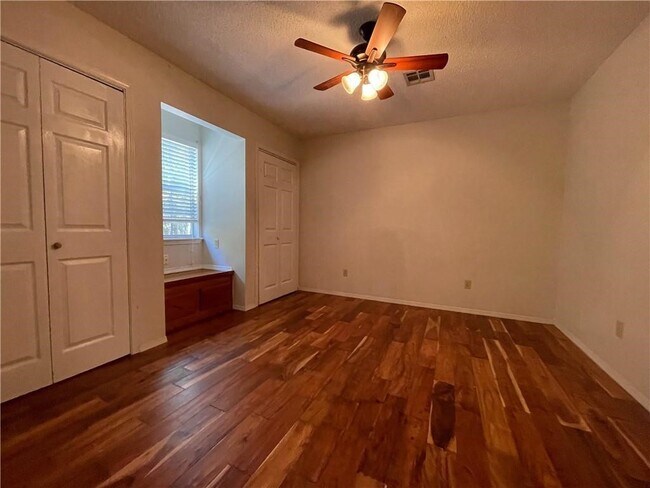 Building Photo - 13676 Cardinal Cir