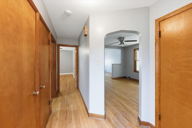 Building Photo - 7117 W Armitage Ave