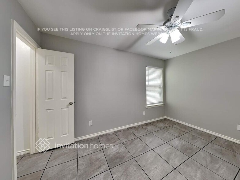Building Photo - 2516 Old Buck Dr