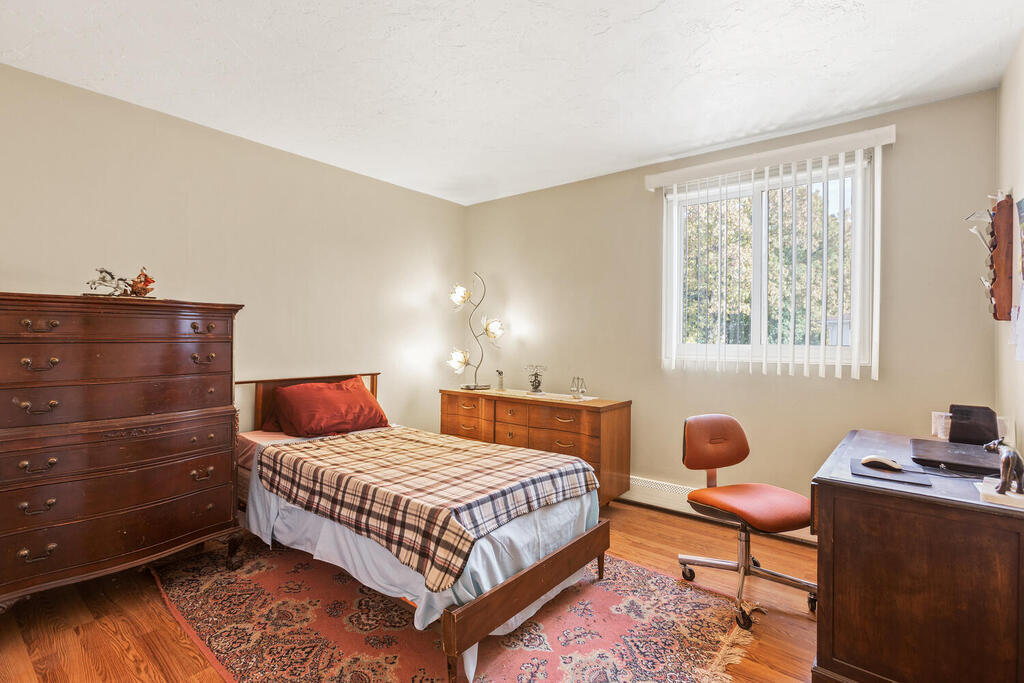 Building Photo - 100 Fellsview Ter