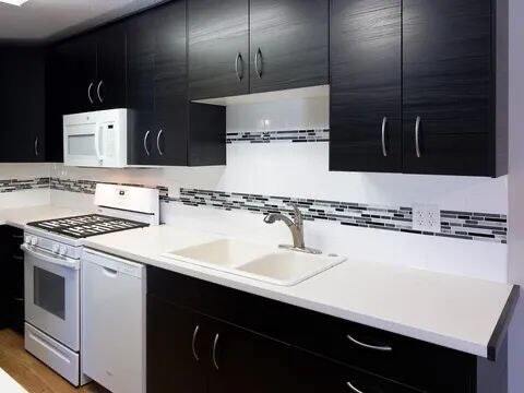 Building Photo - 845 145th St E