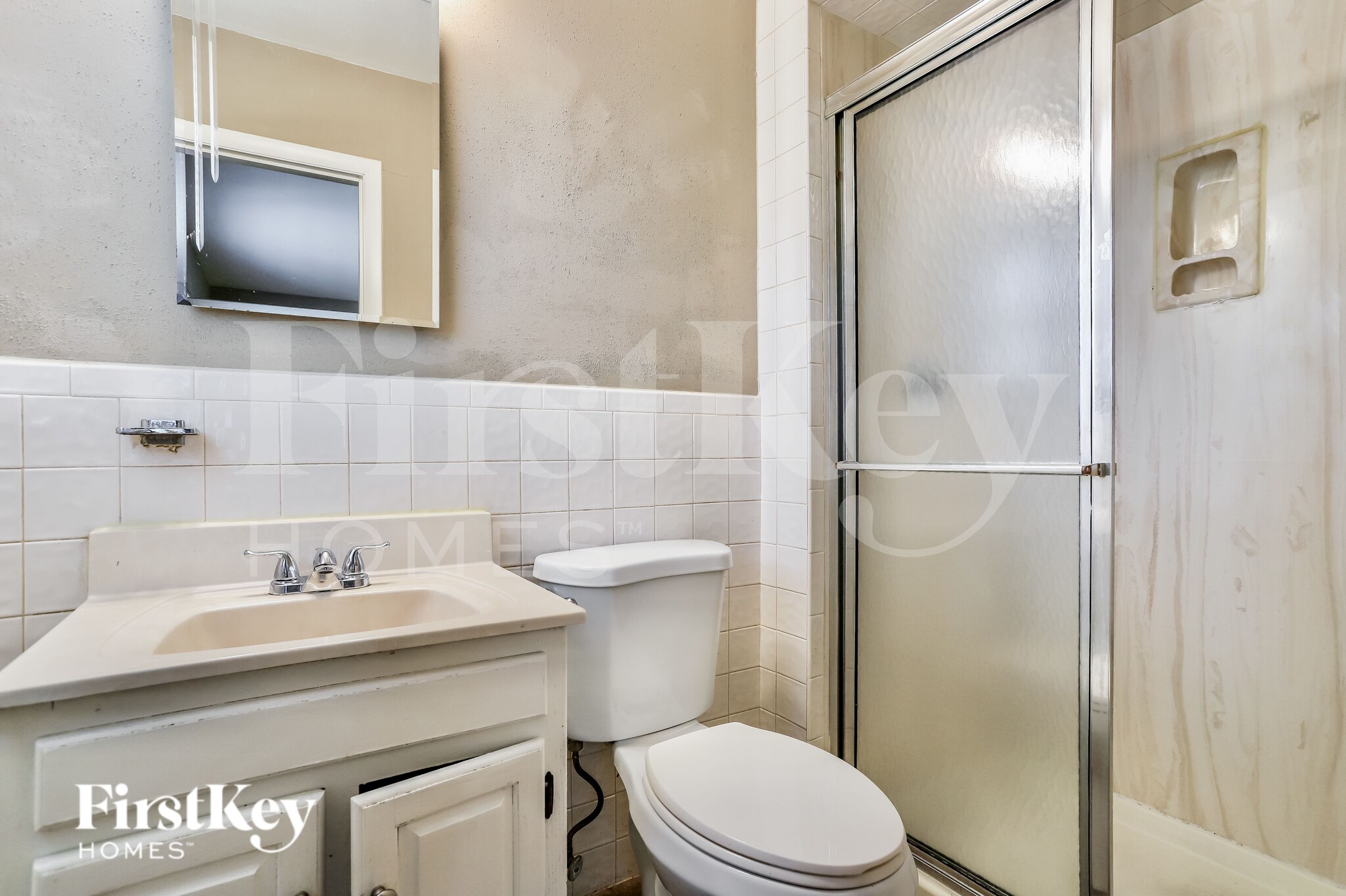 Building Photo - 14035 Invicta Dr