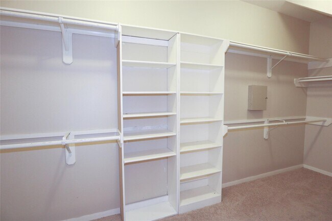 Building Photo - 23207 Olive Ridge Ct