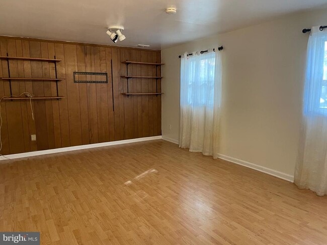 Building Photo - 3510 Castleleigh Rd