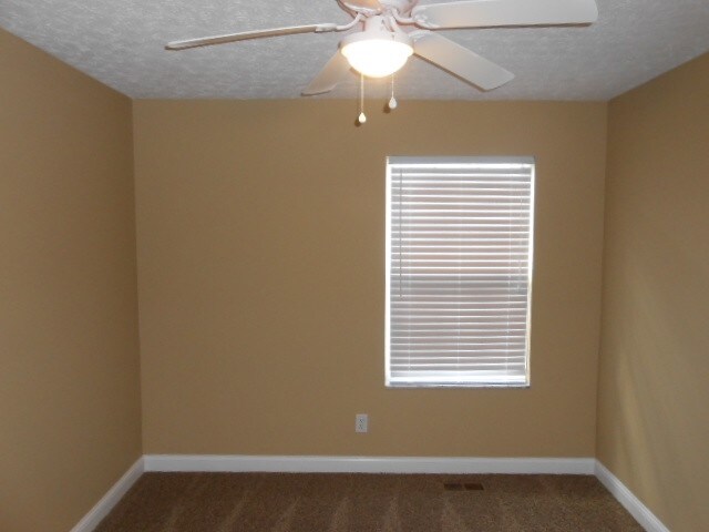 Building Photo - 328 Prairie Run Dr