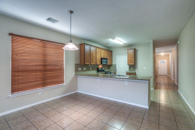 Building Photo - 16619 Whitaker Creek Dr