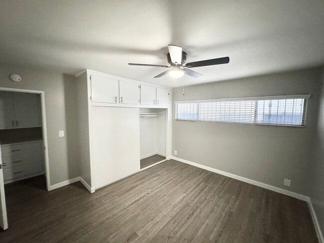 Building Photo - 3554 Brenton Ave