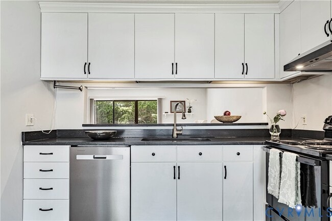 Building Photo - 2716 Schooner Ct
