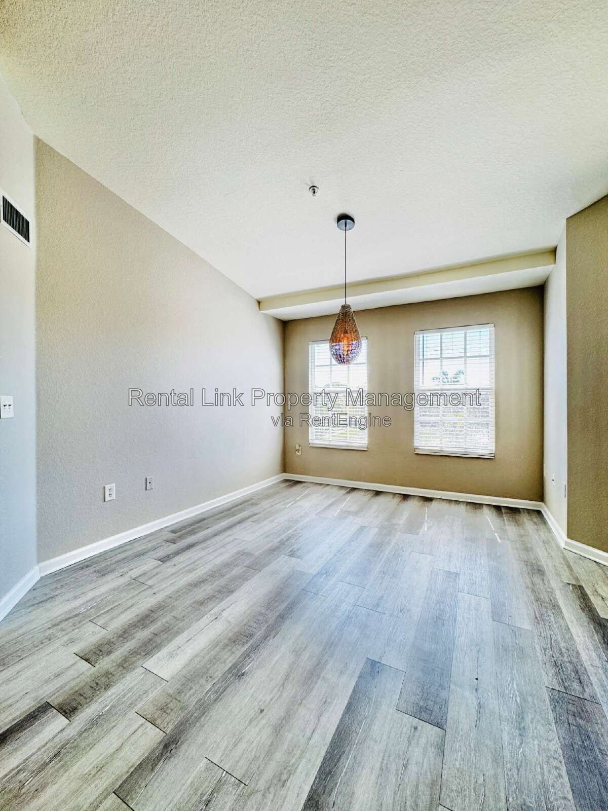 Building Photo - 4109 Residence Drive