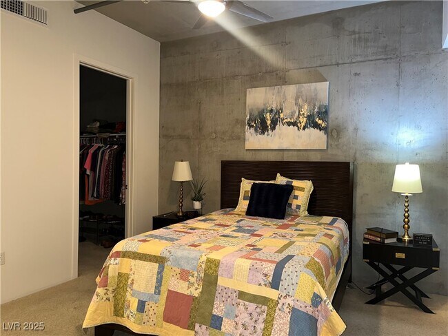 Building Photo - 353 E Bonneville Ave