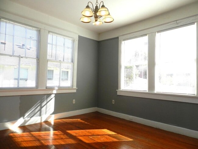 Building Photo - 4535 Canal St