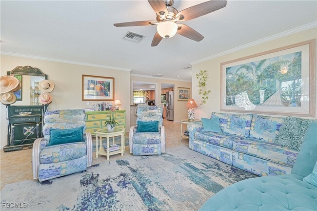 Building Photo - 572 105th Ave N