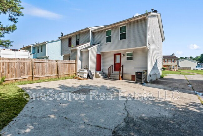 Building Photo - 3606 N Hopkins Ct