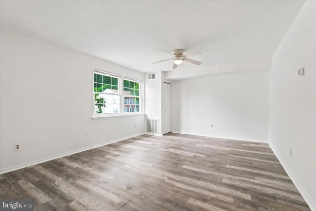 Building Photo - 175 Parker Ave