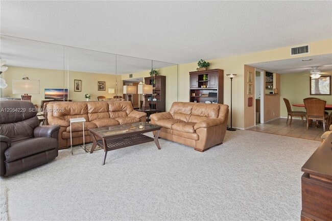 Building Photo - 4020 Galt Ocean Dr