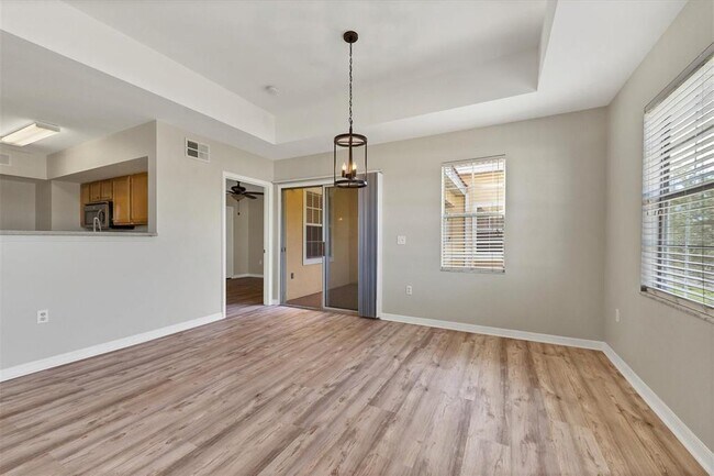 Building Photo - 1185 Villagio Cir