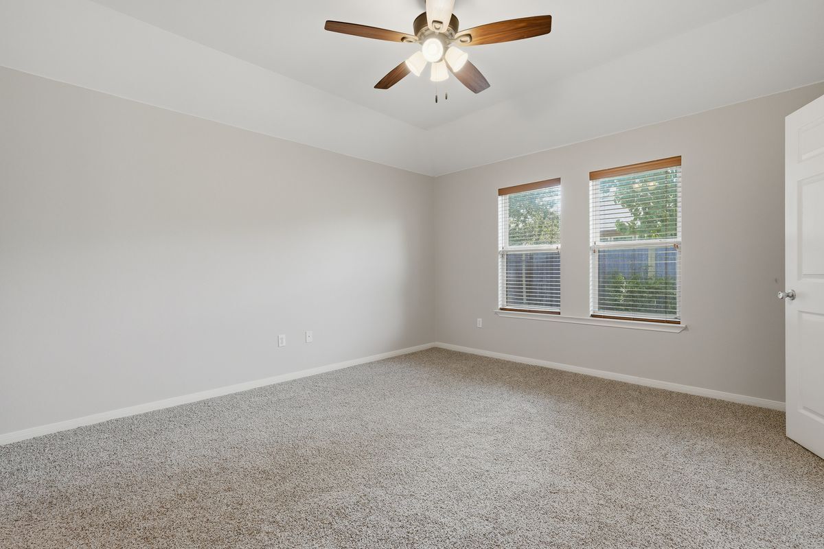 Building Photo - 313 San Rafael Dr