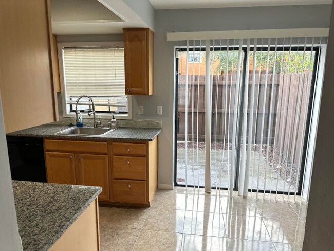 Building Photo - 7404 Woodburn Ct