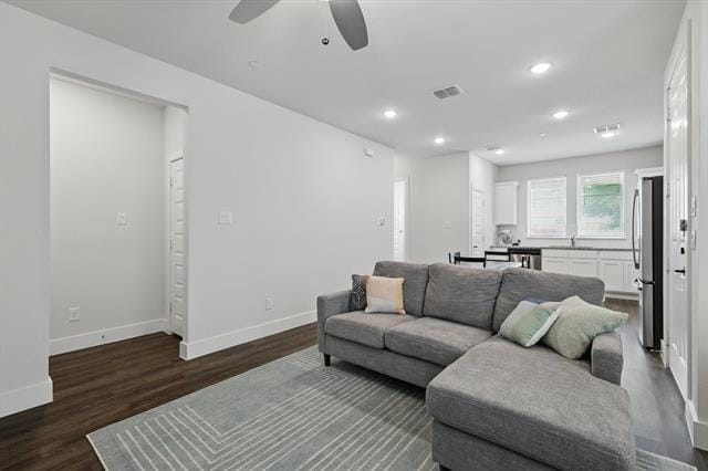 Building Photo - 7640 Resting Mews