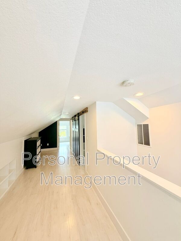 Building Photo - 1335 I St