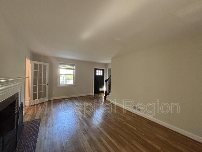 Building Photo - 8710 Maywood Ave