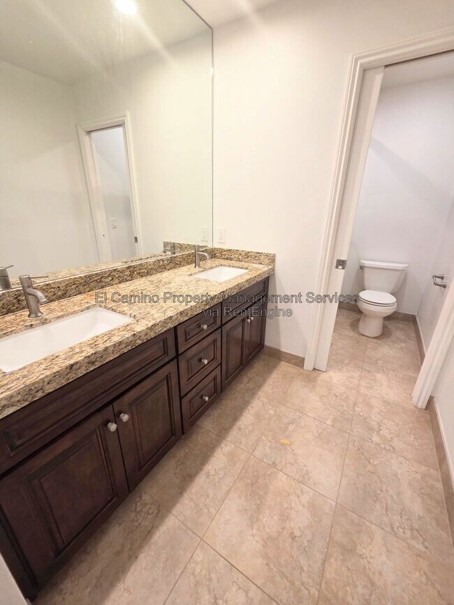 Building Photo - 2702 Belmont Ct