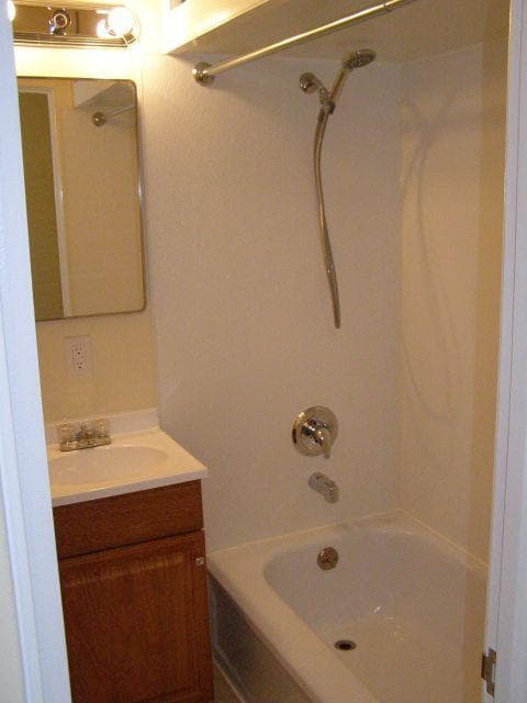 Building Photo - 1 bedroom in Billings MT 59102