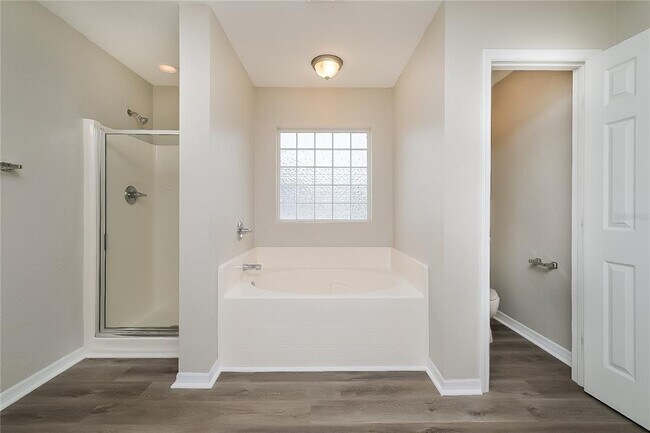 Building Photo - 1067 Aladdin Rd