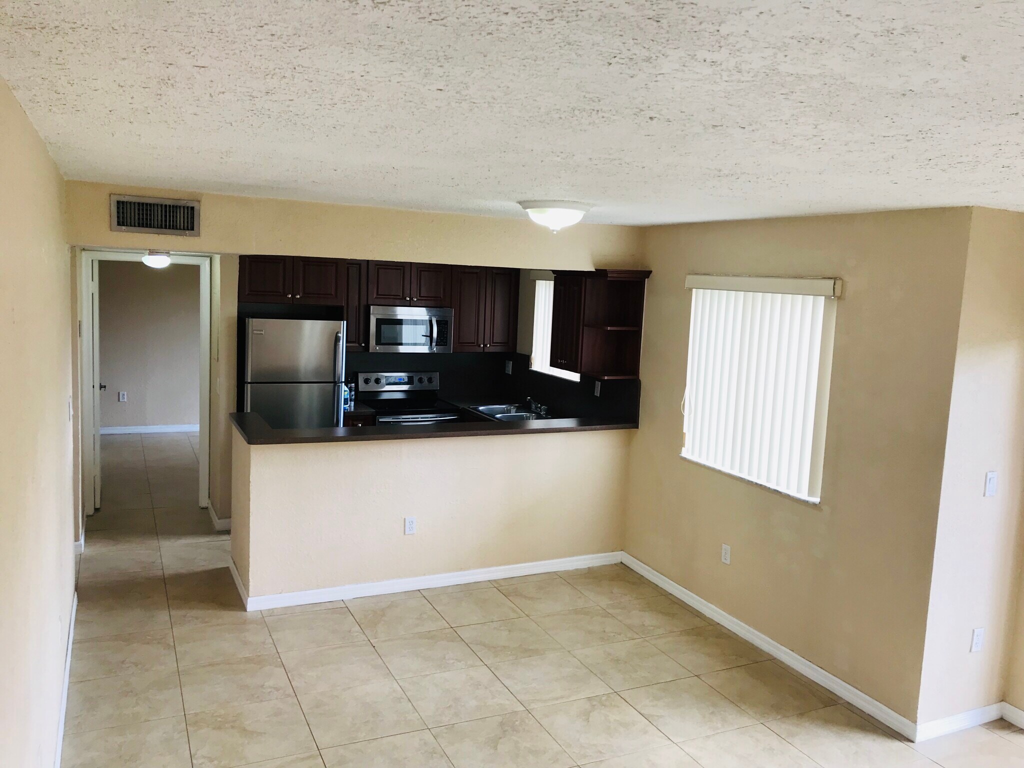 Building Photo - 6225 SW 131st Ct