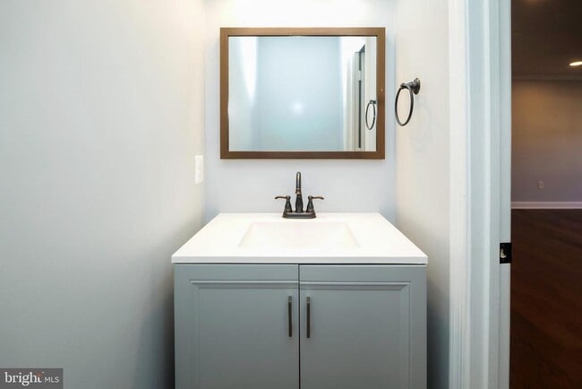 Building Photo - 3317 Hibiscus Ct