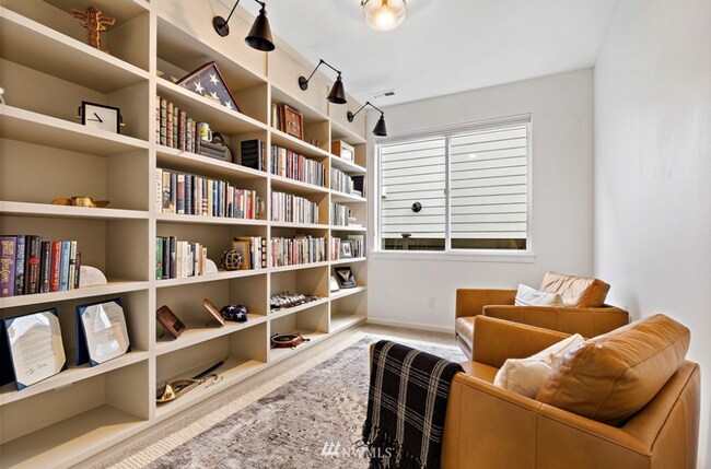 Building Photo - Designer 4-Bedroom Home with Covered Outdoor Living in Lake Stevens