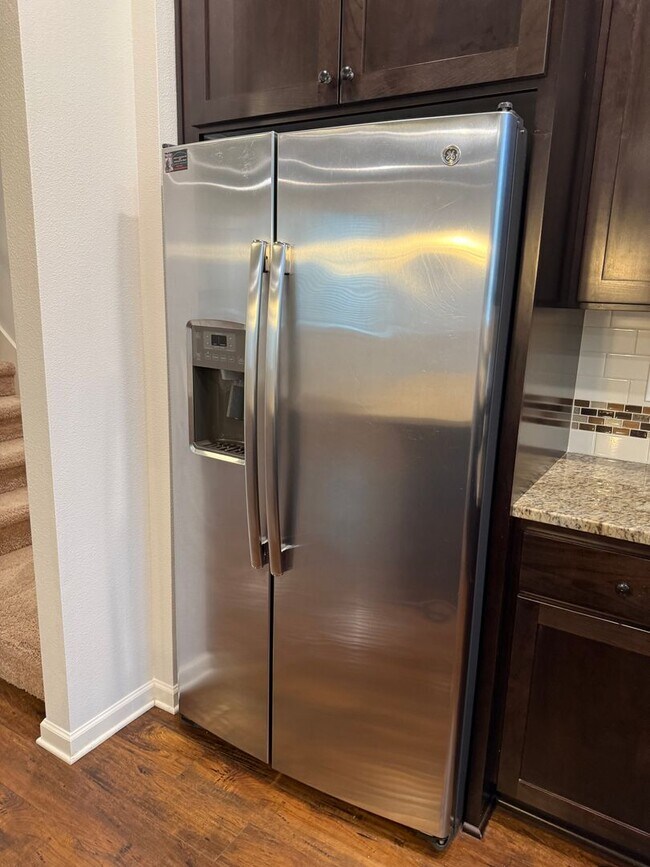 Building Photo - Impressive North Plains Home Backing to Protected Green Space – Move-In Ready!