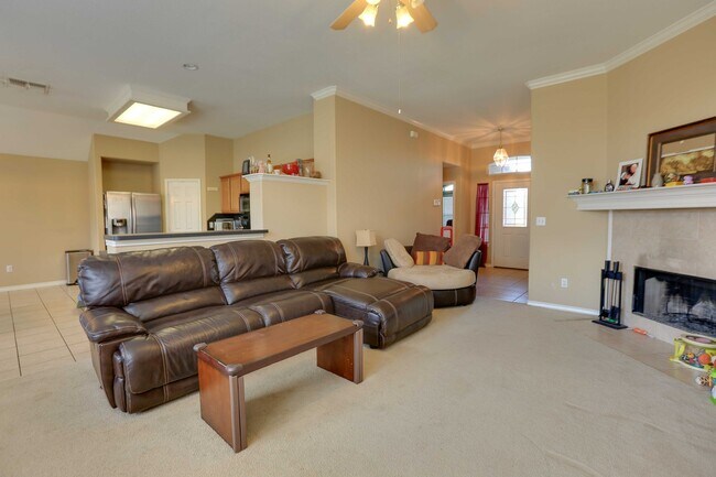 Building Photo - 5933 Brightwood Dr