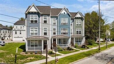 Building Photo - Modern and Luxurious 3 Bedrooms / 2.5 Bathrooms