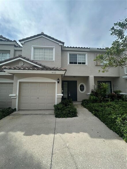 Primary Photo - 4752 NW 59th Mnr