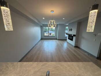 Building Photo - 2-Bed/2.5 Bath Townhouse with 2 car garage! Upper level deck with views!