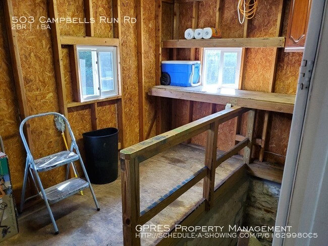 Building Photo - Cute and Cozy Harmar Home