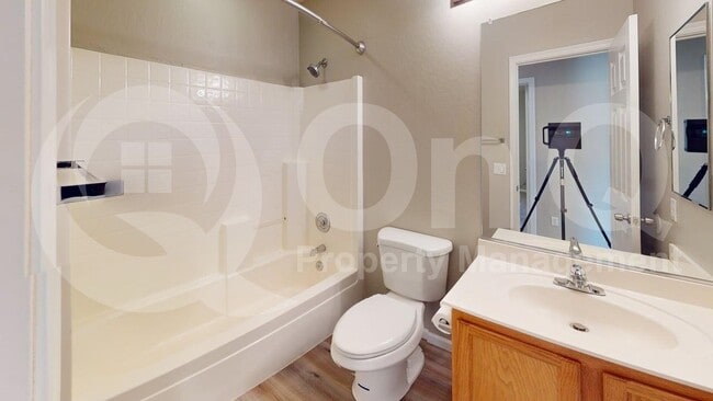 Building Photo - 4722 E Verbena Dr