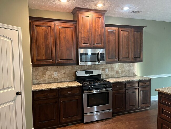 Building Photo - 1247 Cottage Pointe Ct