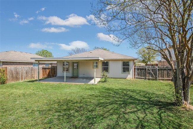 Building Photo - 201 Woodley Rd