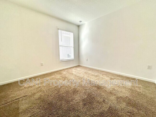 Building Photo - 3807 Whitney Wy