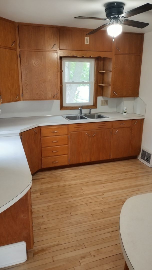 Building Photo - 1319 Winnebago Ave