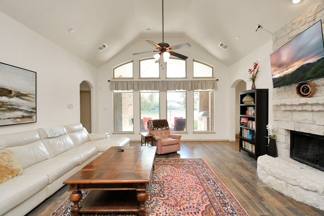 Building Photo - 27211 Sonata Creek Ln