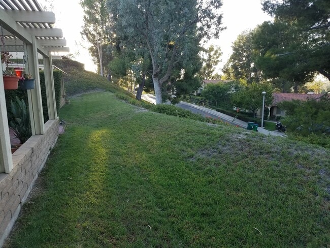 Building Photo - Wonderful 3 Bed 2 Bath Home In Casta Del Sol of Mission Viejo