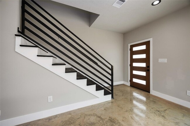 Building Photo - 2407 Dolly Wright St