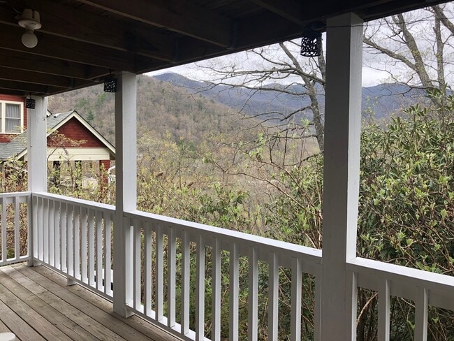 Building Photo - **Montreat Rental** August 15th, 2026-May 15th, 2027