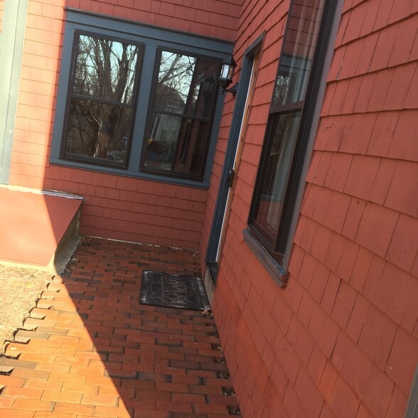 Entry - 1 Ocean Ave