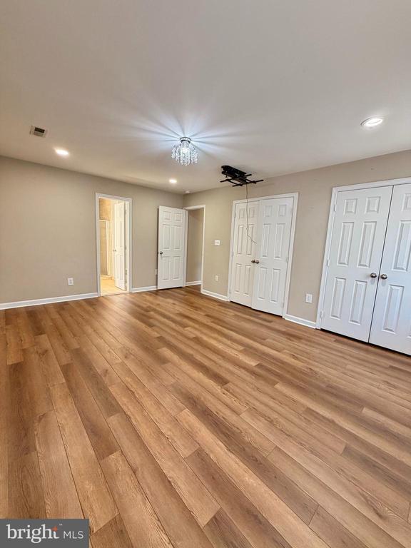 Building Photo - 33 Christopher Way