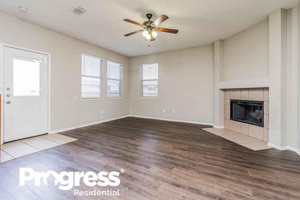 Building Photo - 1253 Spring Water Dr
