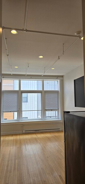Building Photo - 148 Clinton St